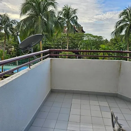 Bintara Guesthouse Sri Sayang Batu Ferringhi Exterior photo
