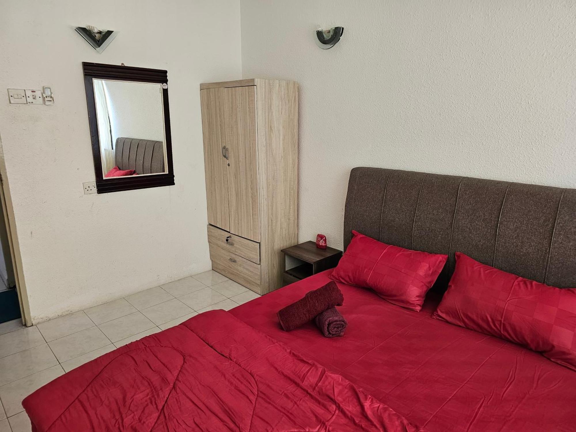 Bintara Sri Sayang Apartment *