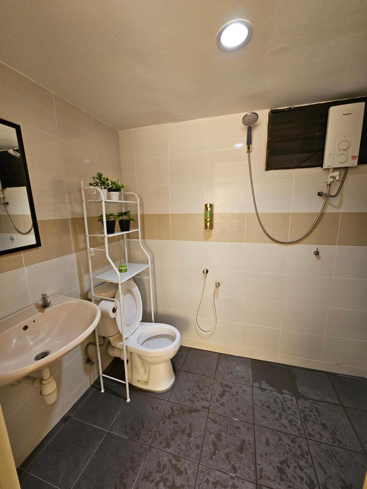 Apartment Bintara Sri Sayang *